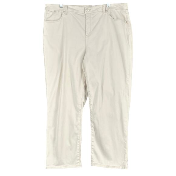 Chico's Platinum Crop Ivory Button Closure Classic Style Pants Size 16 (3) - Picture 1 of 8